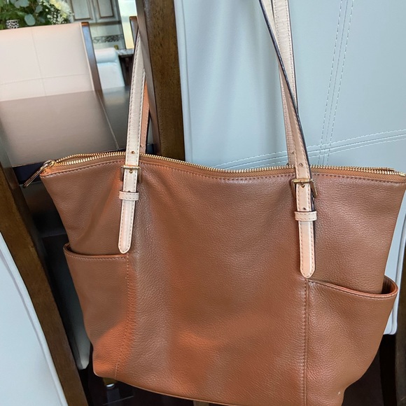 Michael Kors signature logo large tote, brown beige straps, beige inside - Picture 2 of 4